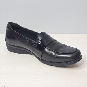 Aravon Black Leather Loafers